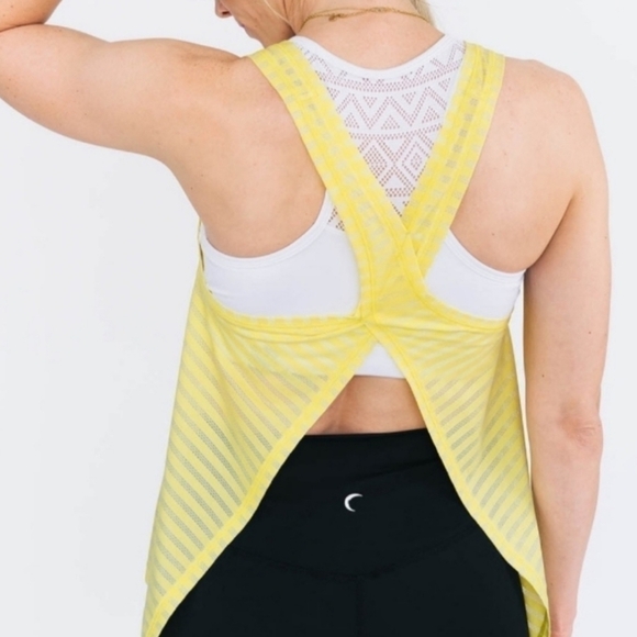 Zyia Active Yellow Nimbus Split Back Tank Top XL - Picture 3 of 8